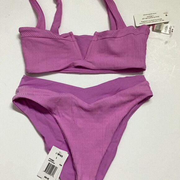 New. L*SPACE ribbed pink bitsy bikini. M-top/L-bottom. Retails $213 - Picture 6 of 8